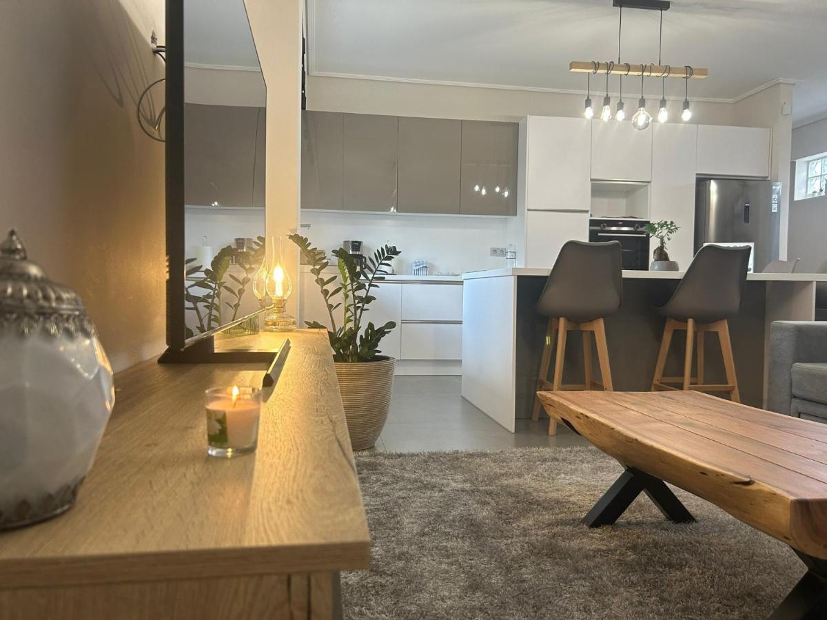 Spáta New Minimal Apartment,10' From Athens Airport מראה חיצוני תמונה