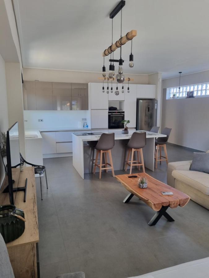 Spáta New Minimal Apartment,10' From Athens Airport מראה חיצוני תמונה